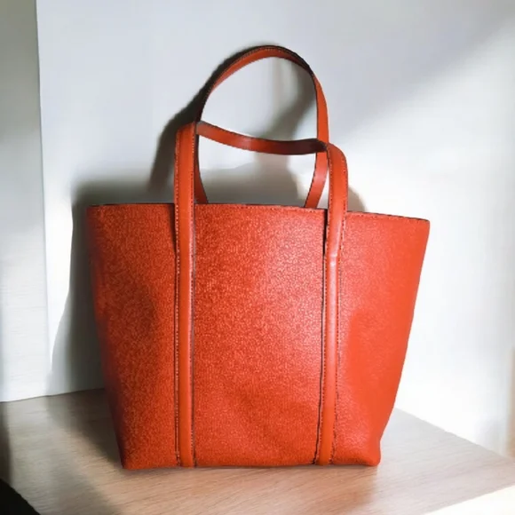 NWT Michael Kors Jet Set 2-in-1 Pebbled Leather & Logo Tote – Red Clay - Picture 4 of 10